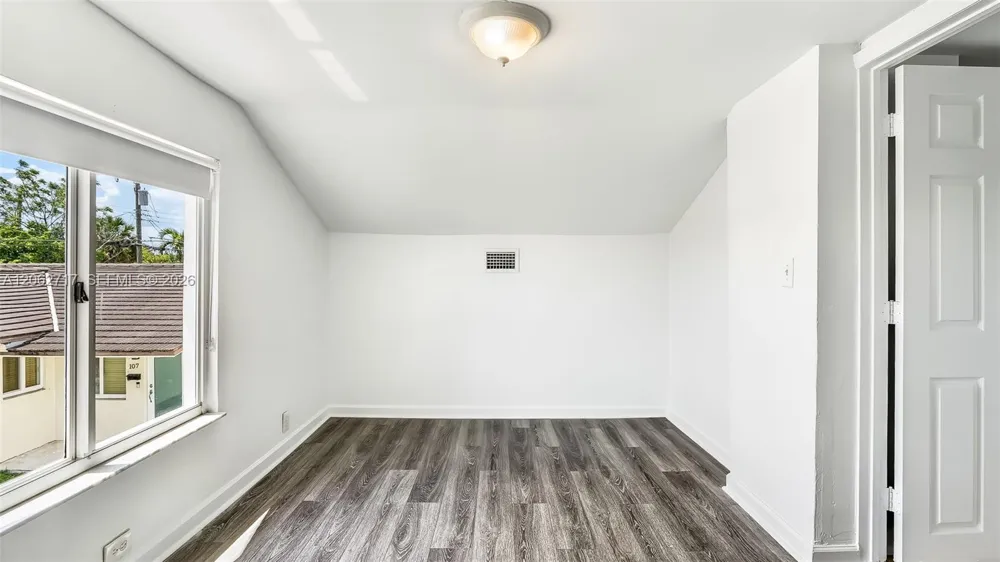 117 E 10th St Hialeah, FL 33010