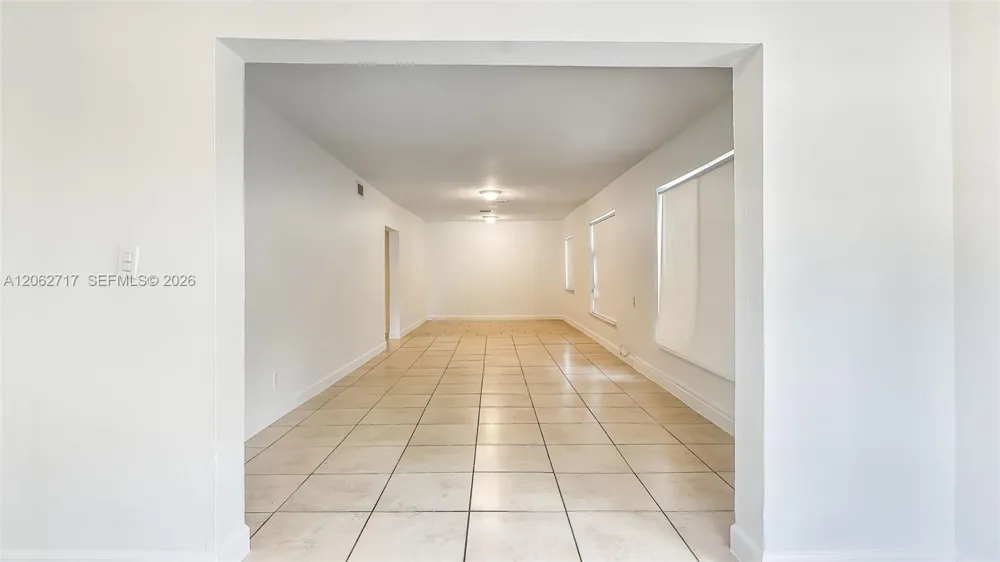 117 E 10th St Hialeah, FL 33010