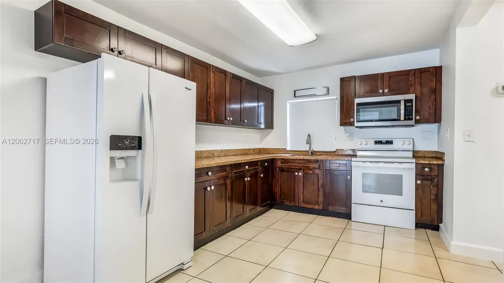 117 E 10th St Hialeah, FL 33010