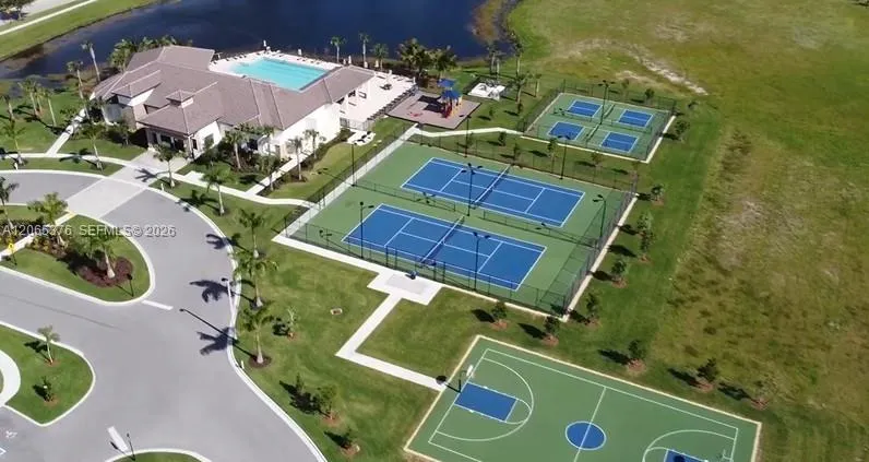 14008 Oviedo Pl Fort Myers, FL 33905