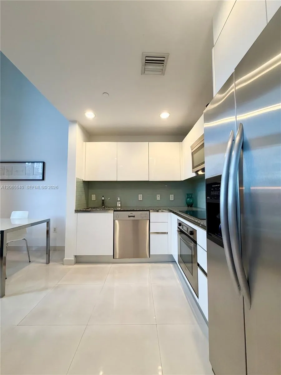 1050 Brickell Ave #206 Miami, FL 33131