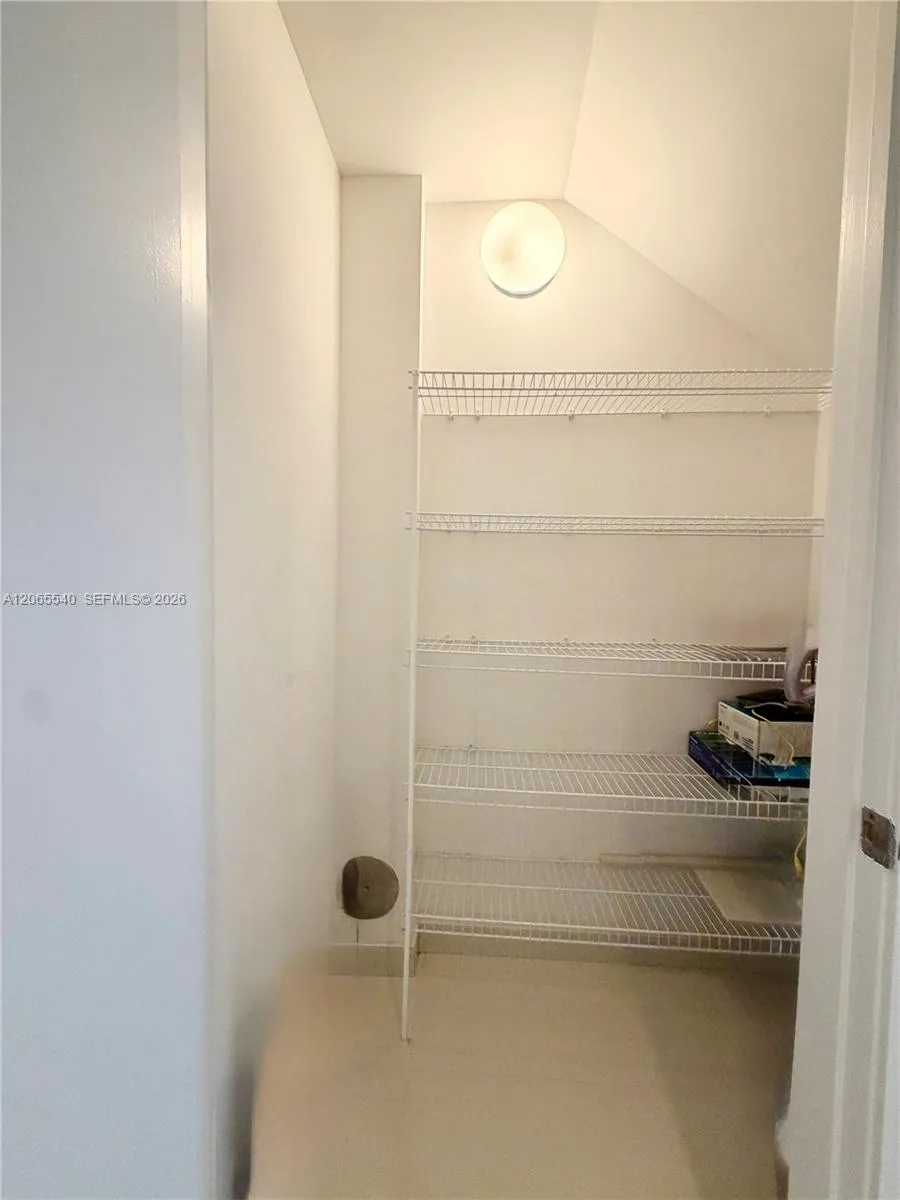 1050 Brickell Ave #206 Miami, FL 33131