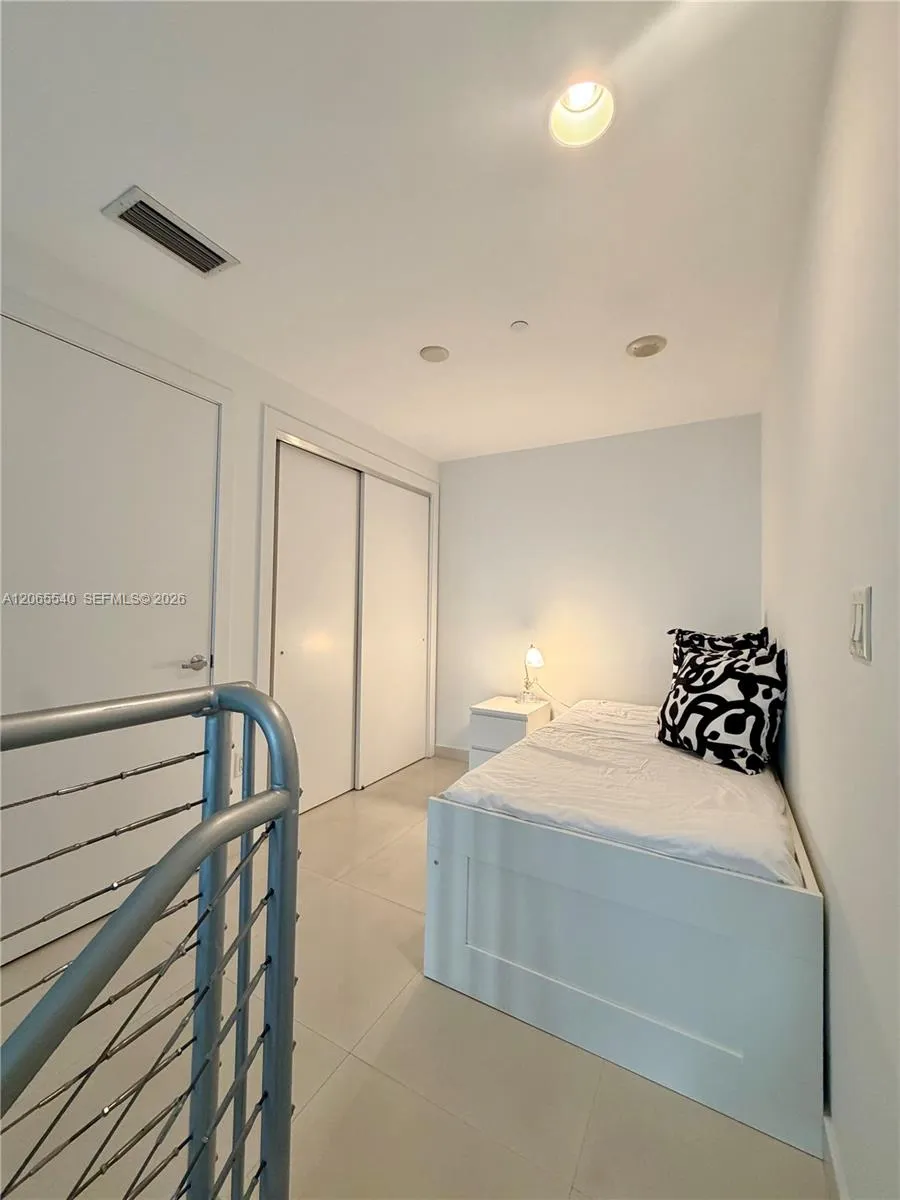 1050 Brickell Ave #206 Miami, FL 33131