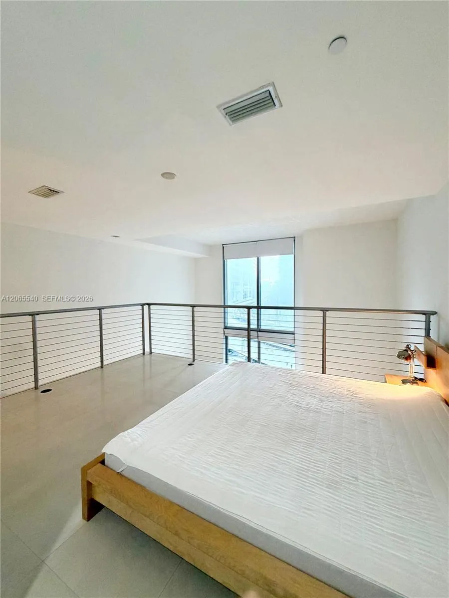 1050 Brickell Ave #206 Miami, FL 33131