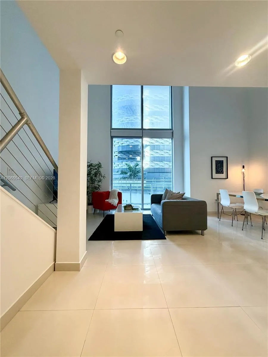1050 Brickell Ave #206 Miami, FL 33131