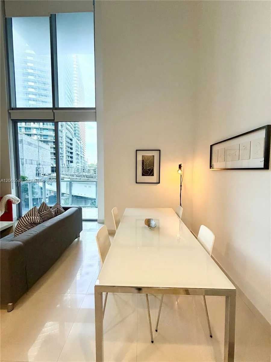 1050 Brickell Ave #206 Miami, FL 33131