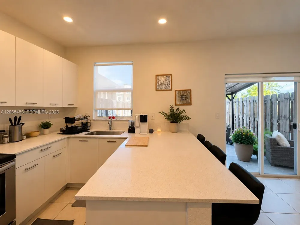 12159 NW 23rd Ct #12159 Miami, FL 33167