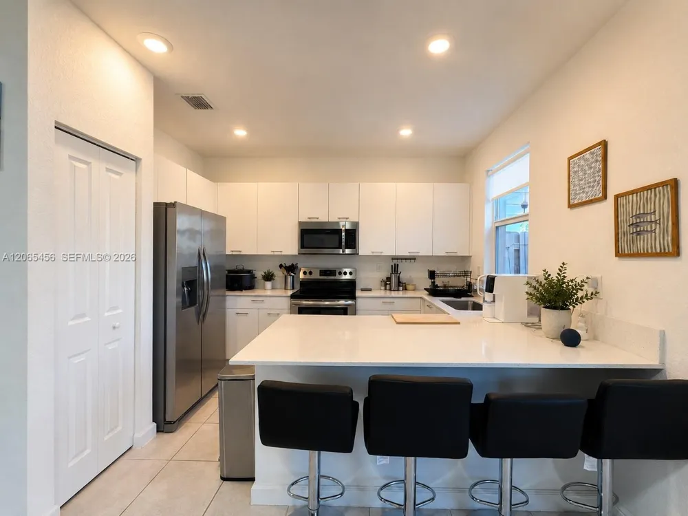 12159 NW 23rd Ct #12159 Miami, FL 33167