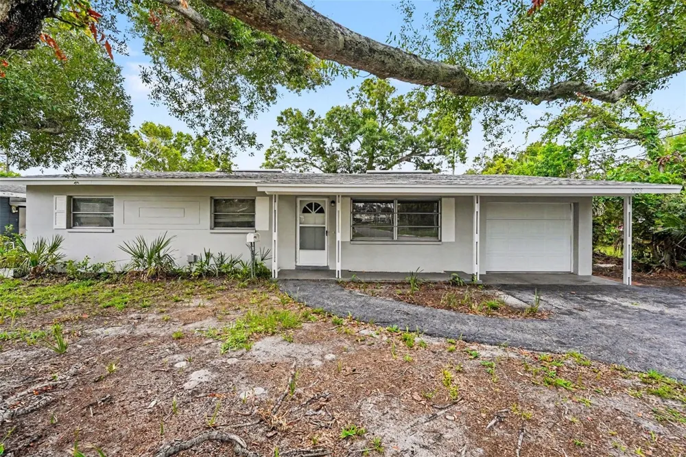 2098 62ND TERRACE S St Petersburg, FL 33712
