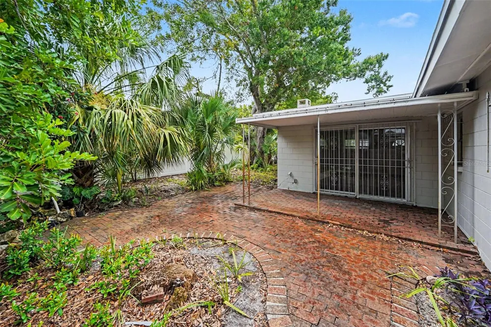 2098 62ND TERRACE S St Petersburg, FL 33712