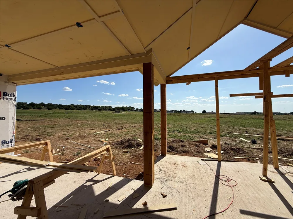 Three Quarter Loop Poolville, TX 76487