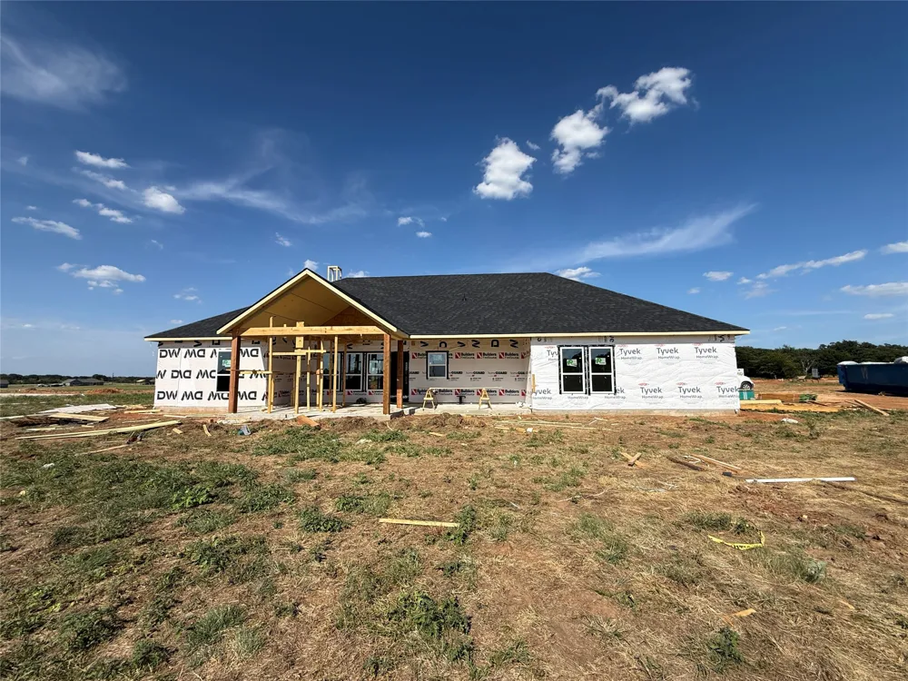 Three Quarter Loop Poolville, TX 76487