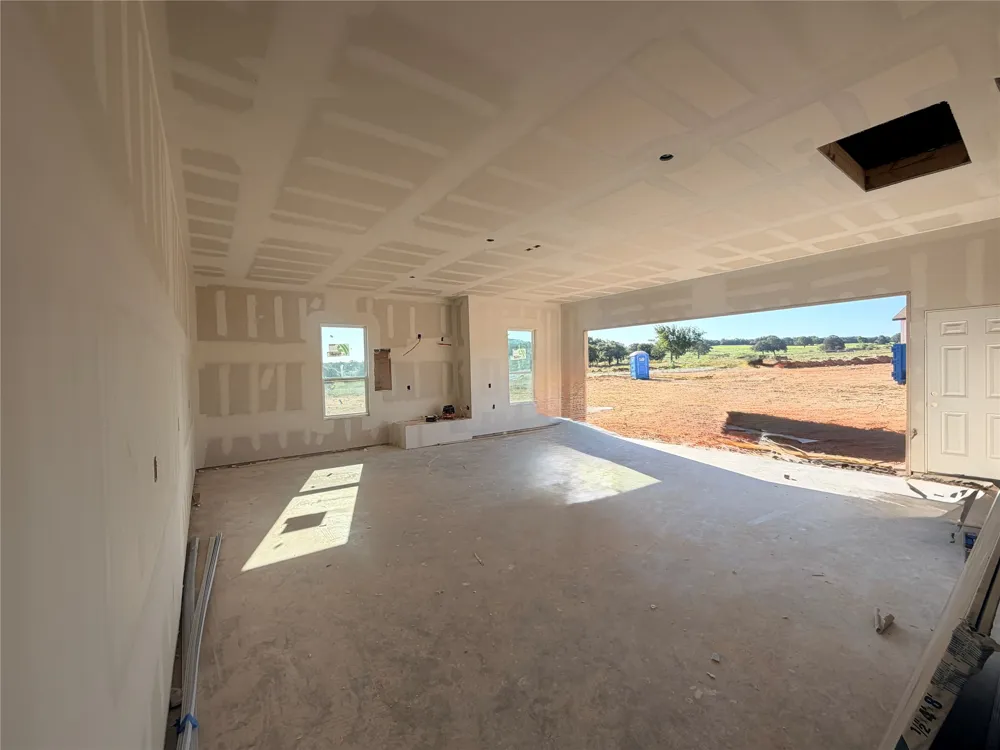 Three Quarter Loop Poolville, TX 76487