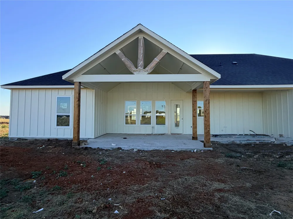 Three Quarter Loop Poolville, TX 76487