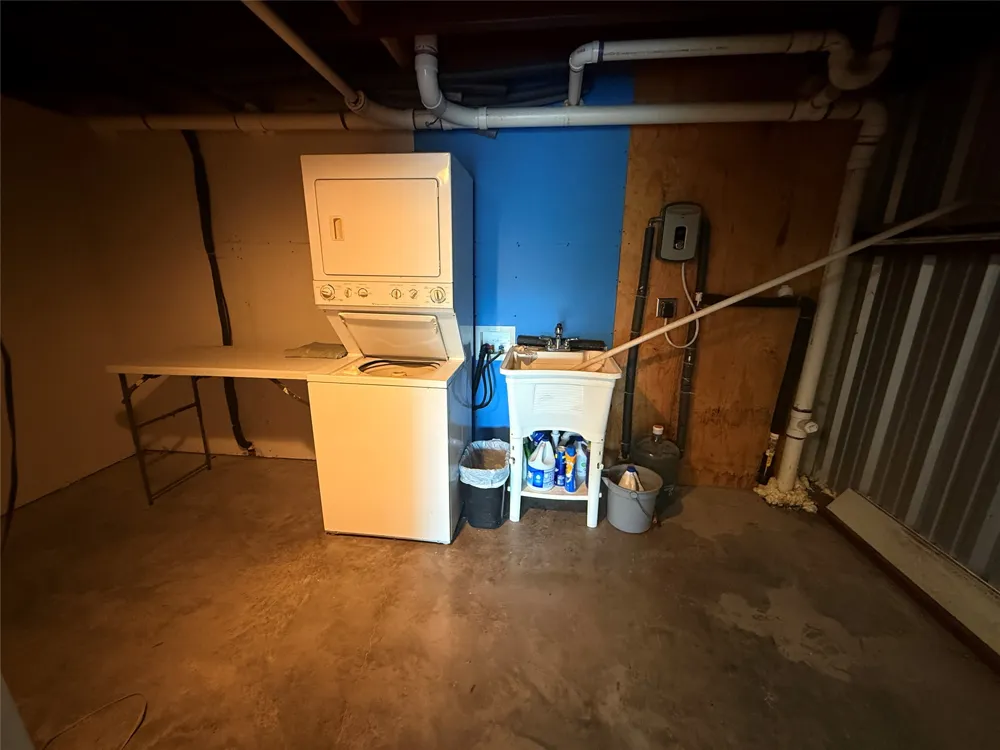 1456 W. HWY 36 Hamilton, TX 76531