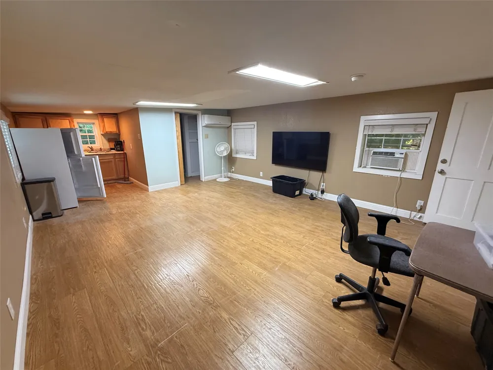 1456 W. HWY 36 Hamilton, TX 76531