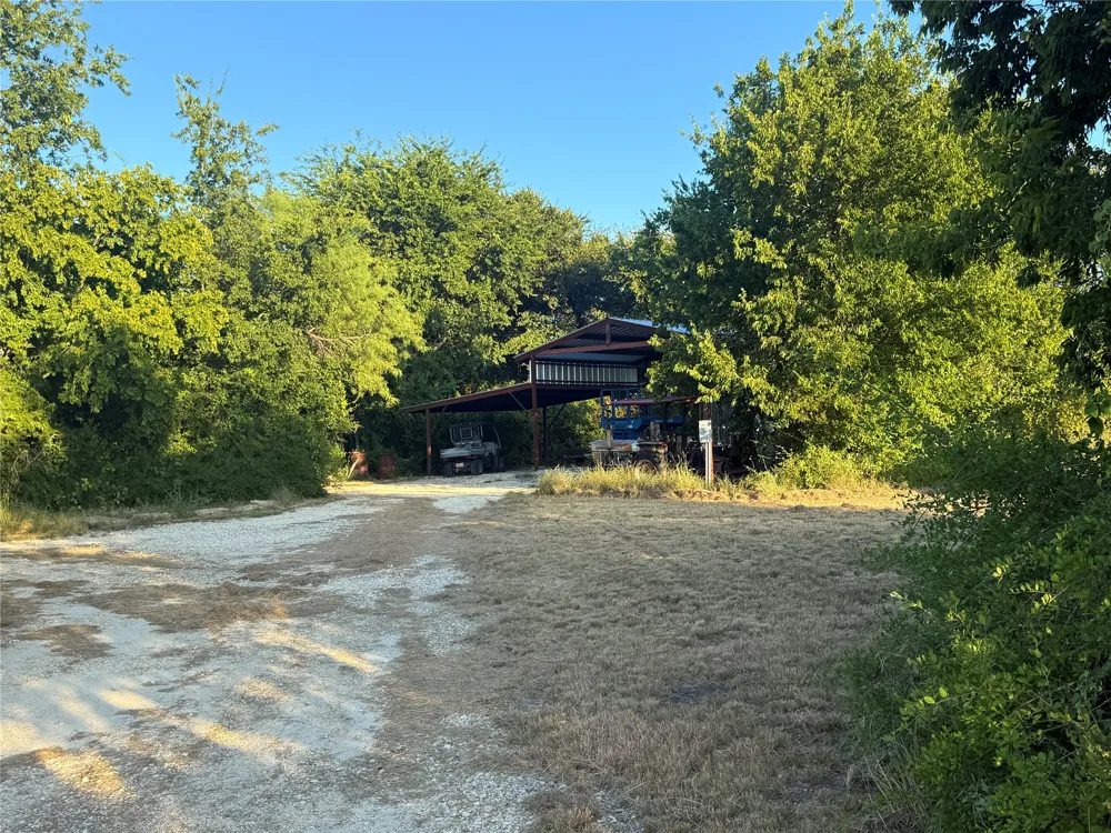 1456 W. HWY 36 Hamilton, TX 76531