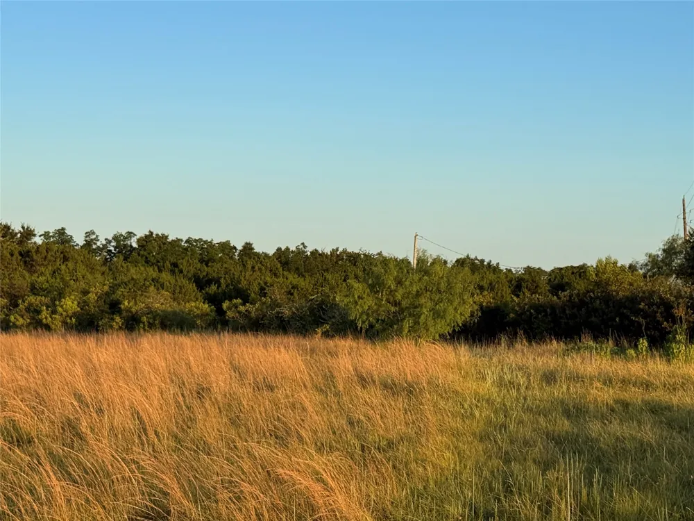 1456 W. HWY 36 Hamilton, TX 76531