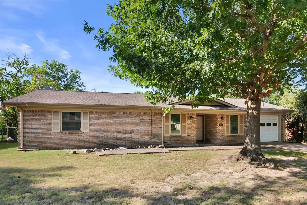 419 Carol Avenue Corsicana, TX 75110