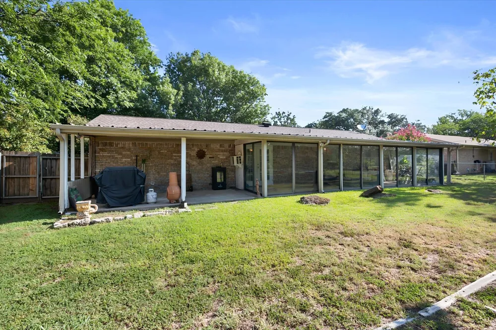 419 Carol Avenue Corsicana, TX 75110