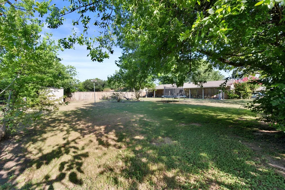 419 Carol Avenue Corsicana, TX 75110