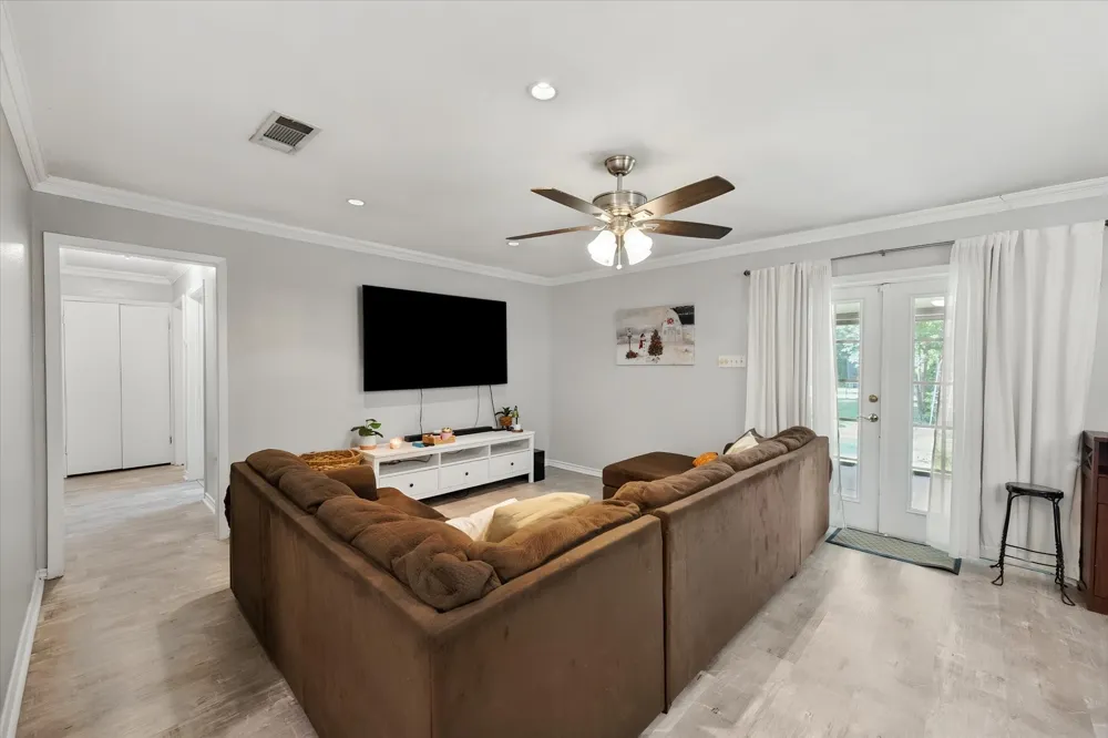 419 Carol Avenue Corsicana, TX 75110