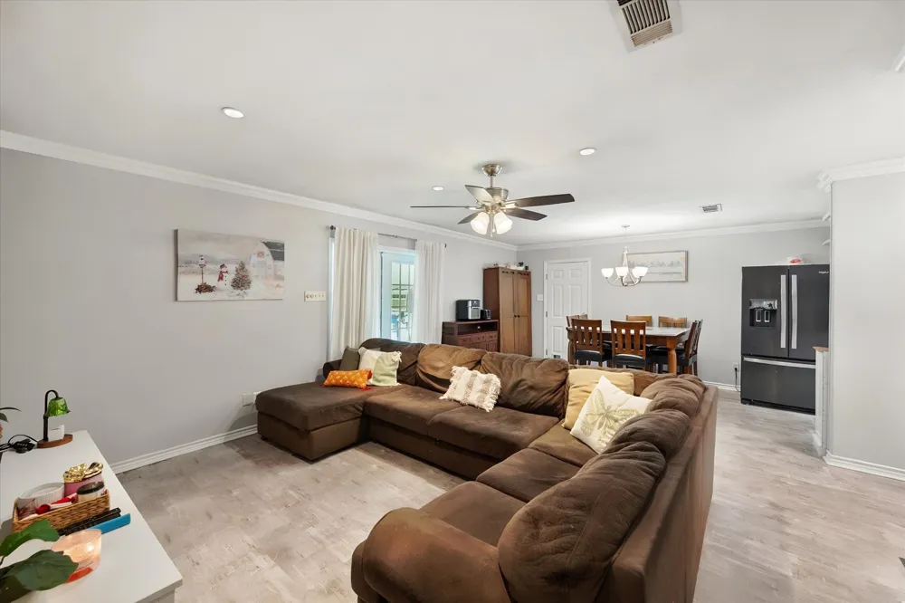 419 Carol Avenue Corsicana, TX 75110