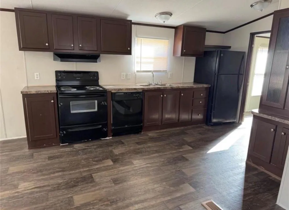 511 County Road 2218 Cleveland, TX 77327