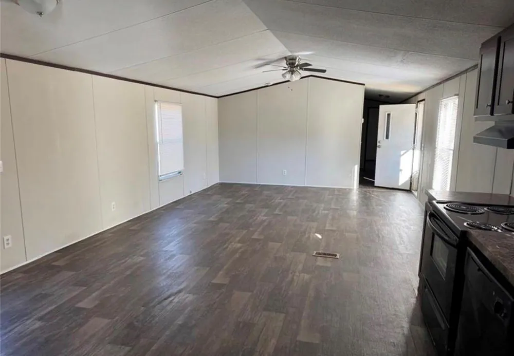 511 County Road 2218 Cleveland, TX 77327