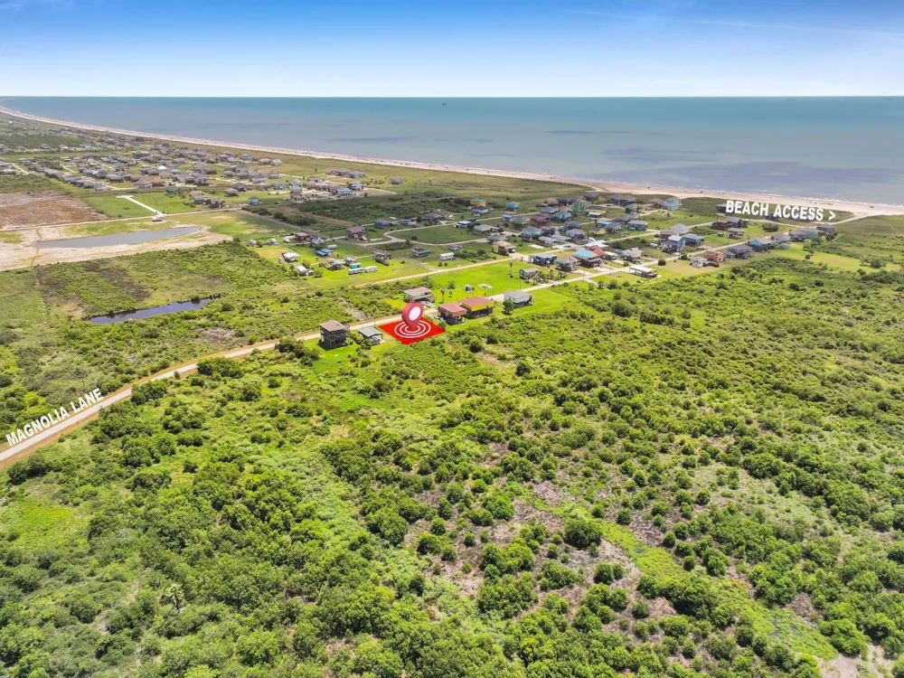 937 Magnolia Crystal Beach, TX 77650
