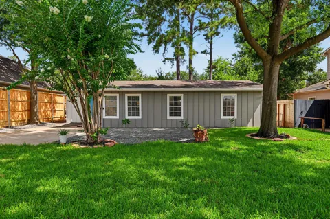 5202 Nina Lee Lane