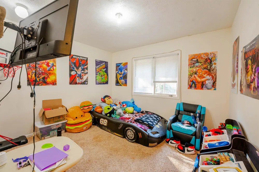 3845 Sherwood Forest Drive East Bay Township, MI 49686