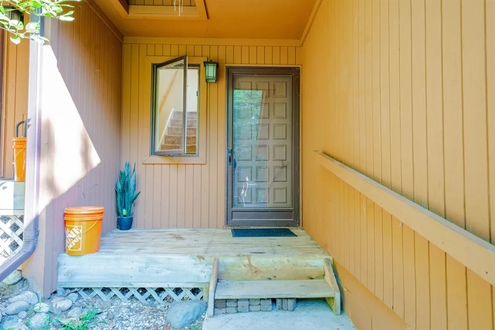 3845 Sherwood Forest Drive East Bay Township, MI 49686