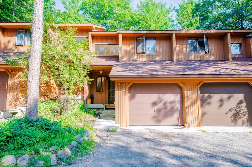 3845 Sherwood Forest Drive East Bay Township, MI 49686