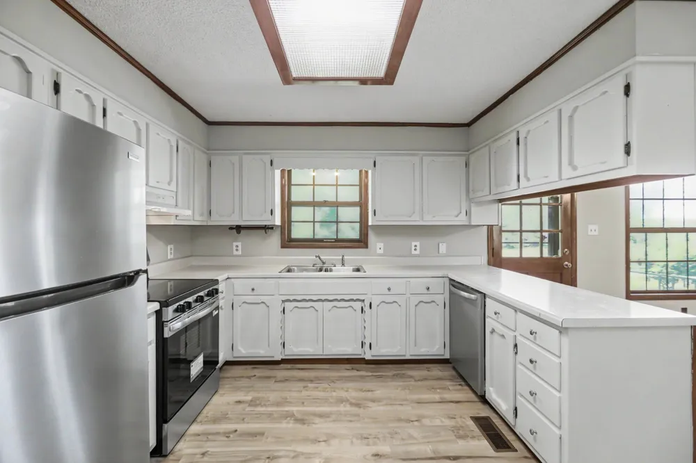 5245 Galen Rd Lafayette, TN 37083