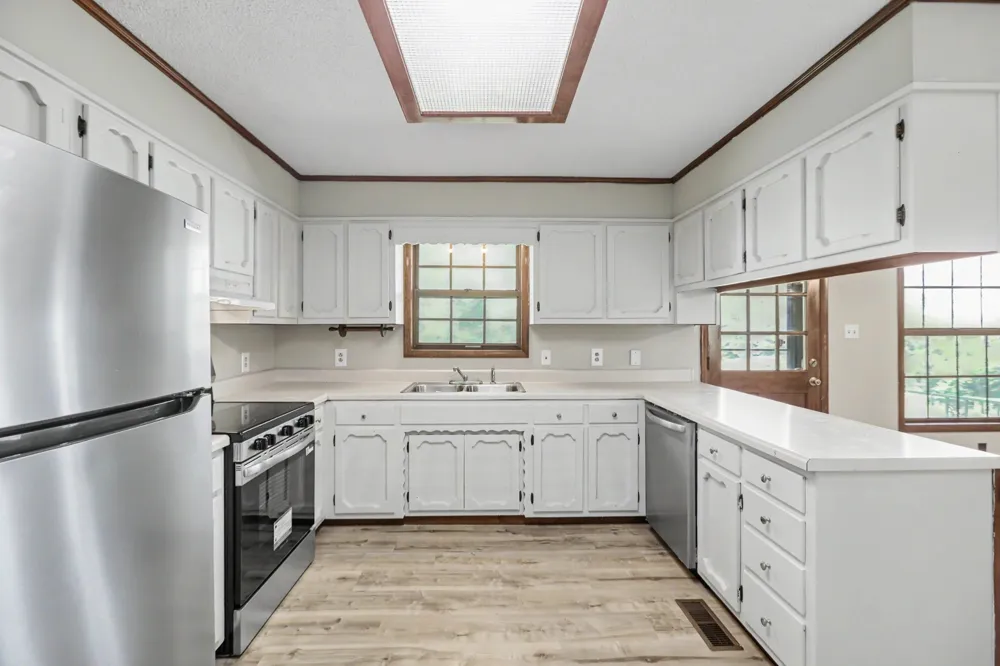 5245 Galen Rd Lafayette, TN 37083