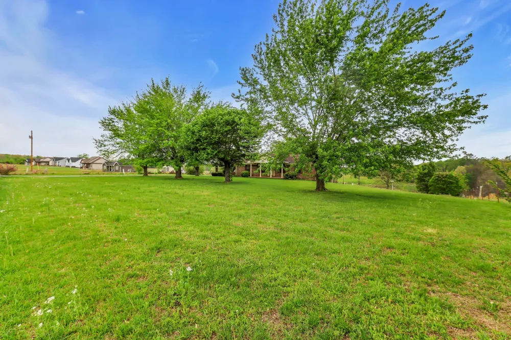 5245 Galen Rd Lafayette, TN 37083