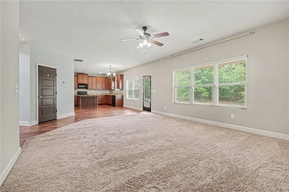 611 Little Bluestem Trail Hoschton, GA 30548
