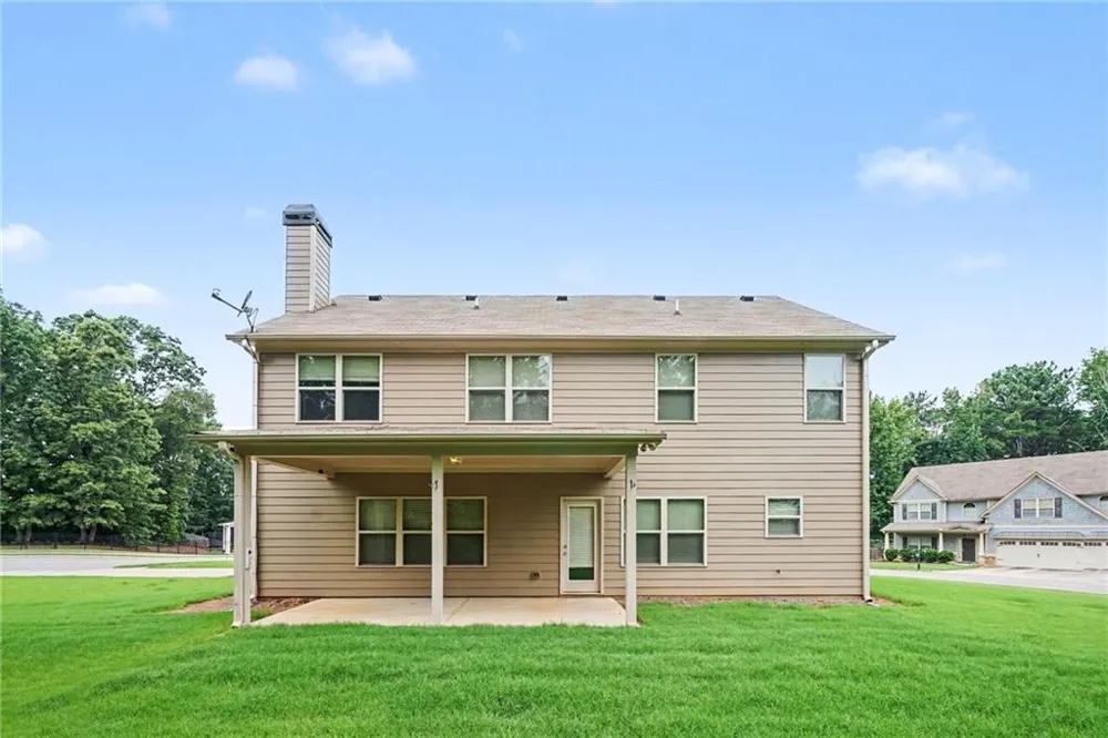 611 Little Bluestem Trail Hoschton, GA 30548
