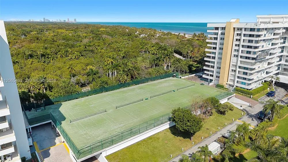 177 Ocean Lane Dr #1203 Key Biscayne, FL 33149