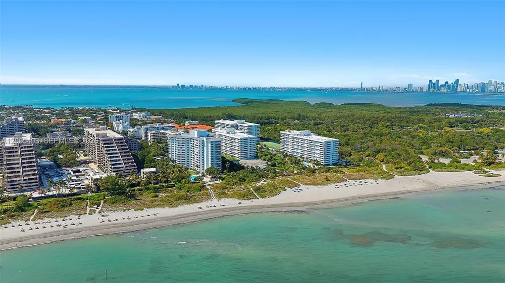 177 Ocean Lane Dr #1203 Key Biscayne, FL 33149