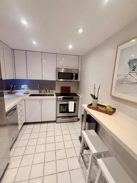 177 Ocean Lane Dr #1203 Key Biscayne, FL 33149