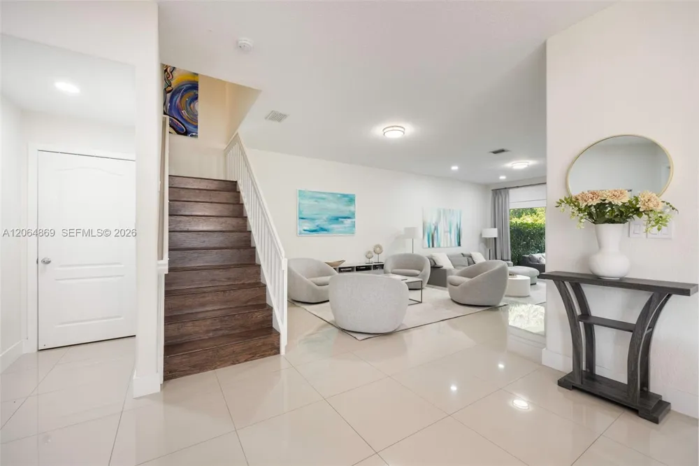 5230 NW 104th Ct Doral, FL 33178