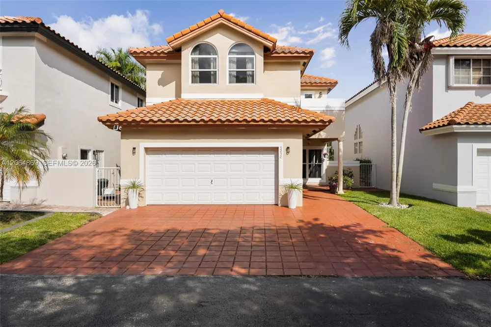 5230 NW 104th Ct Doral, FL 33178