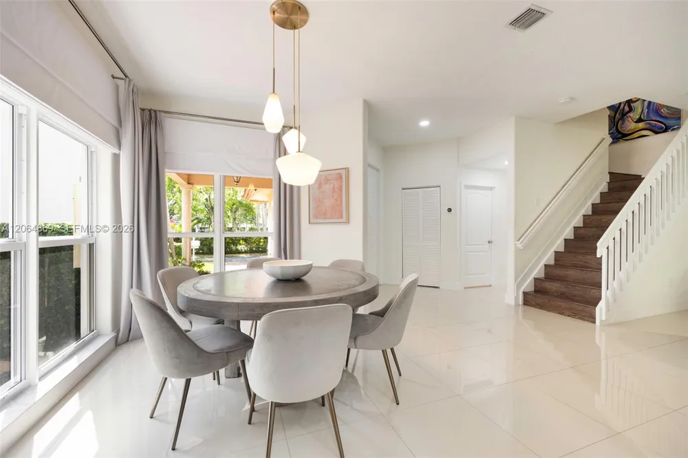5230 NW 104th Ct Doral, FL 33178