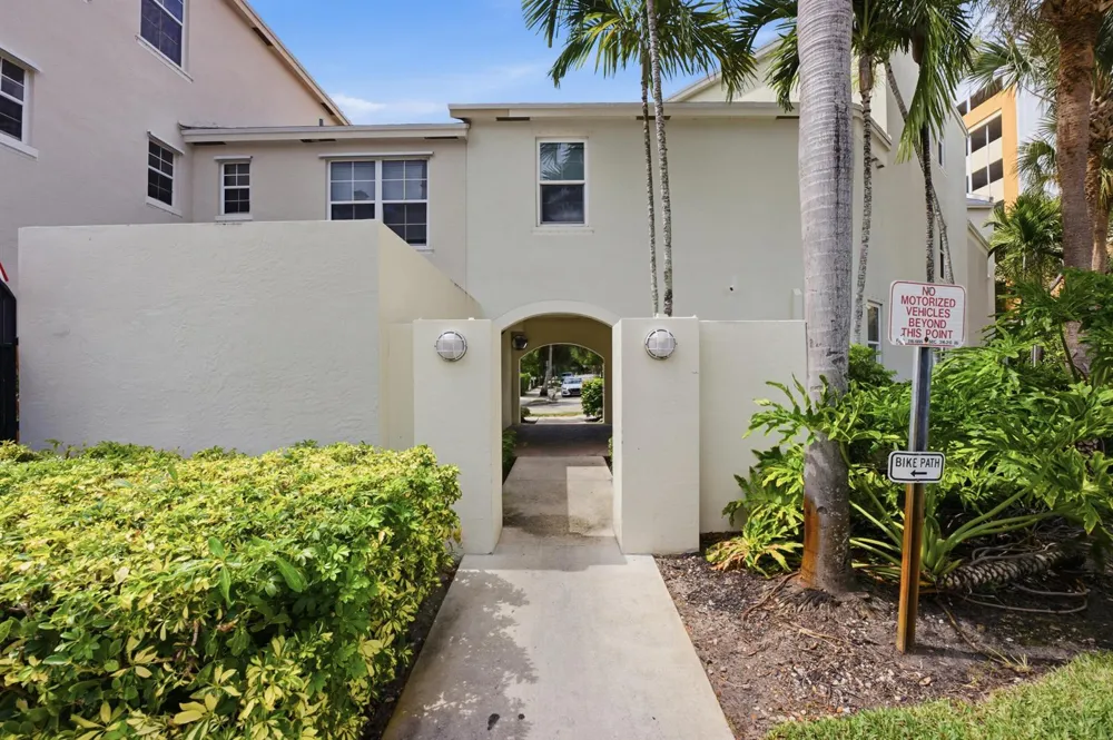 783 Street West Palm Beach, FL 33401