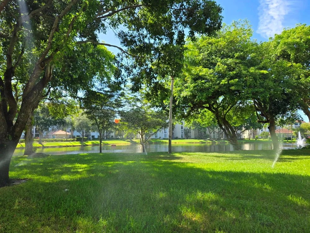 955 Egret Circle #501 Delray Beach, FL 33444
