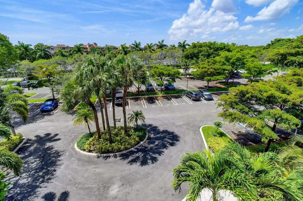 955 Egret Circle #501 Delray Beach, FL 33444