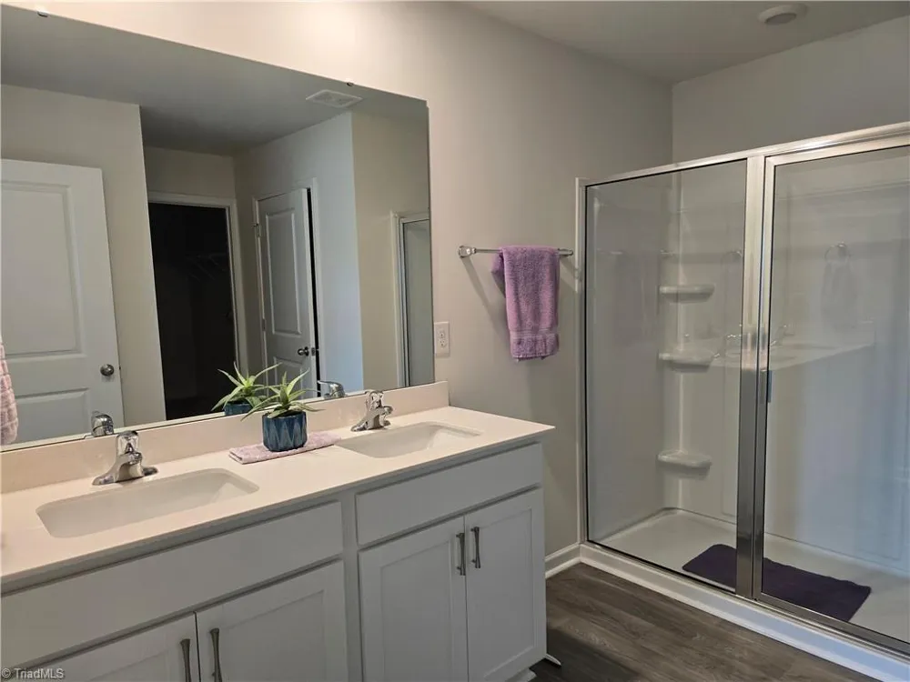 202 Alamos Avenue Lexington, NC 27295