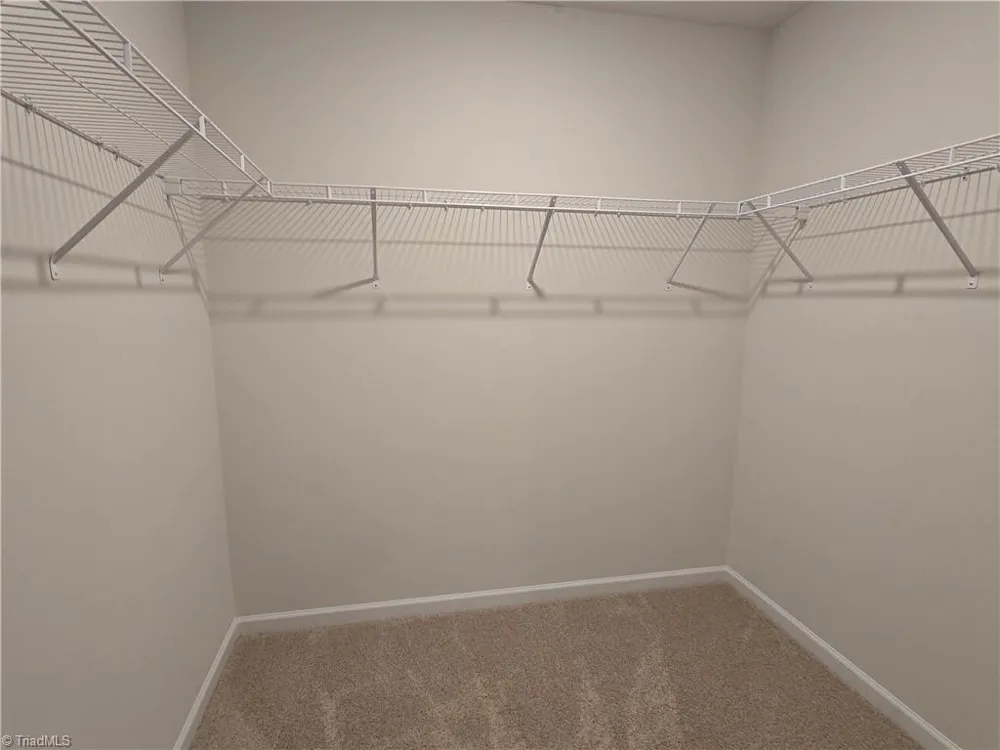 202 Alamos Avenue Lexington, NC 27295